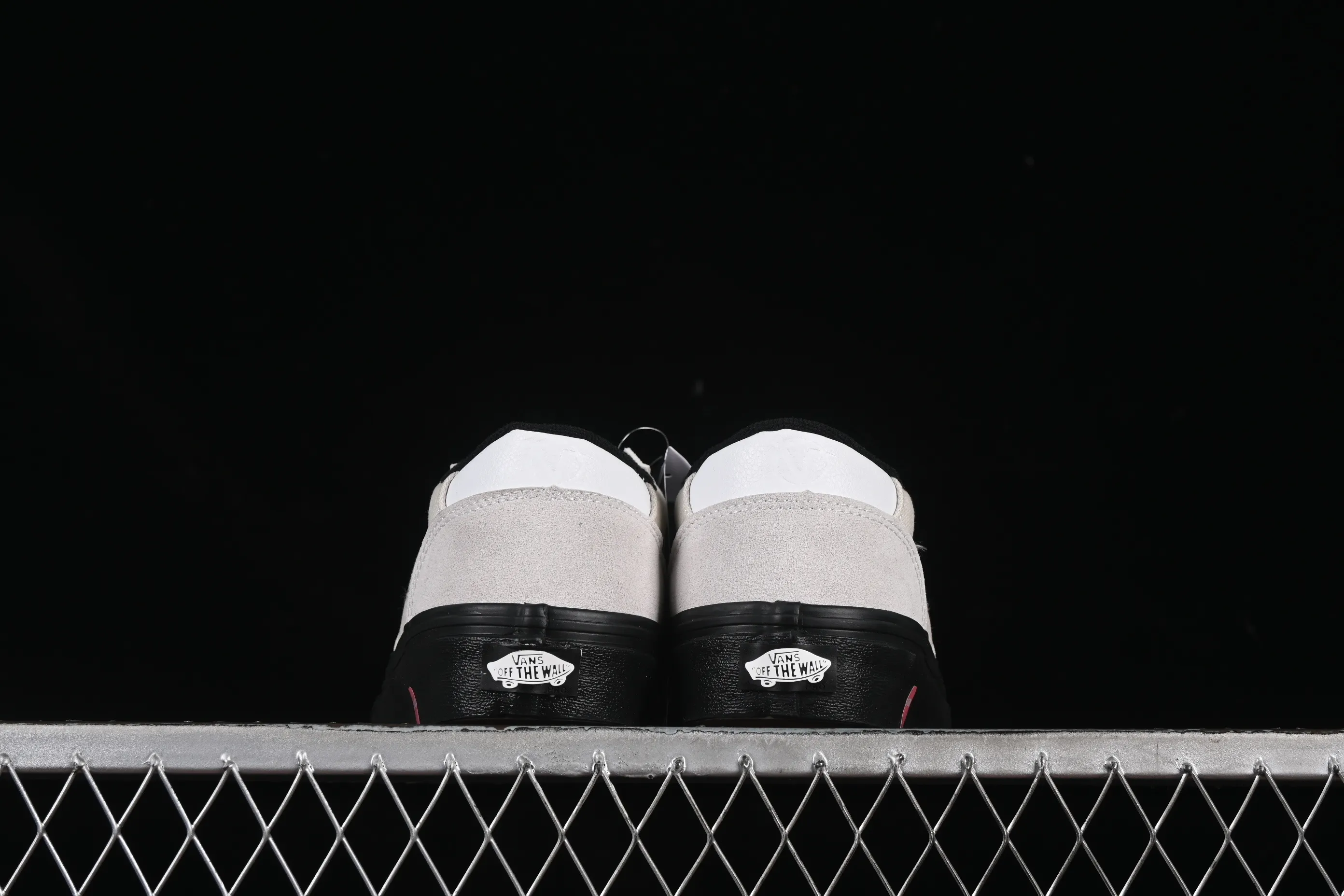 All categories Vans Vans series Vans Low Vans low-top Vans Rowan Skate Boarding Classic and versatile lightweight and comfortable professional skateboard shoes VN0A4TZCYB2